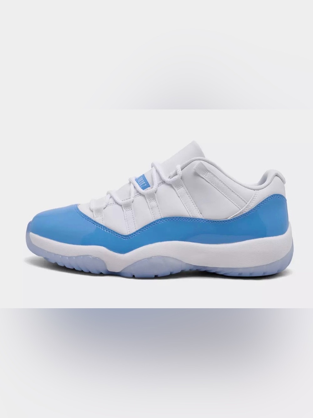 Jordan 11 low Retro 2026 - UNC - Size 5